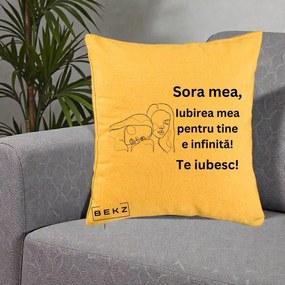 Cadou pentru Sora - Perna Personalizata Sora Mea Te Iubesc Line Art Portrete Fata in Fata, 40x40 cm, Galben, Husa Detasabila, Perna Inclusa, BEKZ®