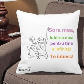 Cadou pentru Sora - Perna Personalizata Sora Mea Te Iubesc Doua Fete cu Palarie si Umbrela, 40x40 cm, Alba Mata, Husa Detasabila, Perna Inclusa, BEKZ®
