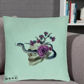Perna Decorativa Craniu cu Sarpe si Trandafiri Gothic, 40x40 cm, Verde Menta, Husa Detasabila, Perna Inclusa, BEKZ®