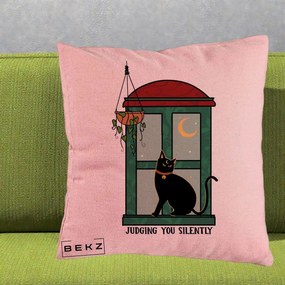 Perna Decorativa Judging You Silently Pisica Geam, 40x40 cm, Roz, Husa Detasabila, Perna Inclusa, BEKZ®