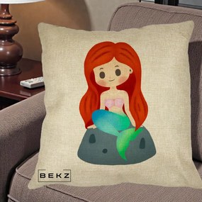 Perna Personalizata Sirena Kawaii Roscat, 40x40 cm, Crem, Husa Detasabila, Perna Inclusa, BEKZ®
