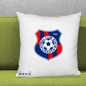 Perna Personalizata FC Bihor Oradea 1902 Fotbal, 40x40 cm, Alb Pufos, Husa Detasabila, Perna Inclusa, BEKZ®