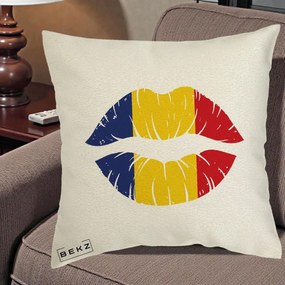 Perna Personalizata Buze Tricolor Romania, 40x40 cm, Ecru, Husa Detasabila, Perna Inclusa, BEKZ®