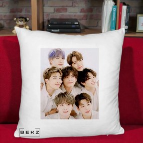 Perna Personalizata K-pop BTS Foto Grup Fete Albe, 40x40 cm, Alb Pufos, Husa Detasabila, Perna Inclusa, BEKZ®