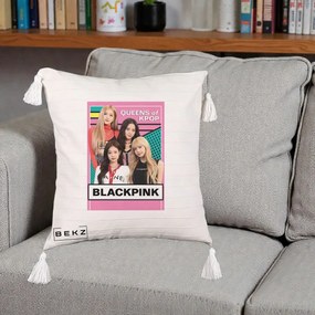 Perna Personalizata BLACKPINK Queens of Kpop, 40x40 cm, Bej cu Franjuri, Husa Detasabila, Perna Inclusa, BEKZ®