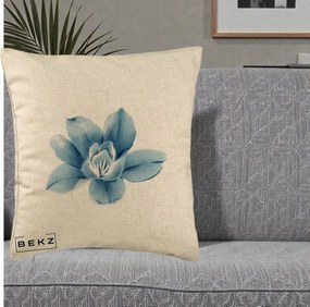 Perna Decorativa Magnolie Albastra Acuarela, 40x40 cm, Bej, Husa Detasabila, Perna Inclusa, BEKZ®