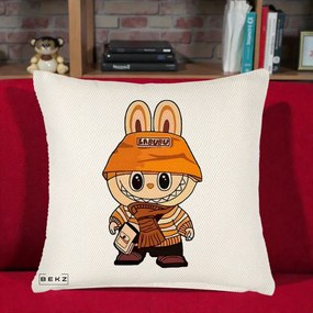 Perna Personalizata Labubu Streetwear Portocaliu, 40x40 cm, Crem Reliefat, Husa Detasabila, Perna Inclusa, BEKZ®