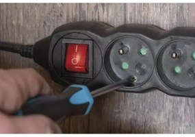 Prelungitor cu întrerupător 3Z 5m negru