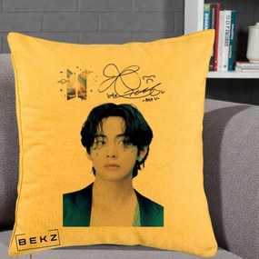 Perna Personalizata K-pop BTS V Taehyung Portret cu Autograf, 40x40 cm, Galben, Husa Detasabila, Perna Inclusa, BEKZ®