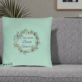 Cadou pentru Soacra - Perna Personalizata Cea mai Buna Soacra cu Coronita Flori Boho Pastel, 40x40 cm, Verde Menta, Husa Detasabila, Perna Inclusa, BEKZ®