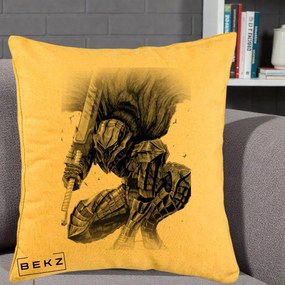 Perna Personalizata Berserk Guts Armor of Darkness Manga, 40x40 cm, Galben, Husa Detasabila, Perna Inclusa, BEKZ®