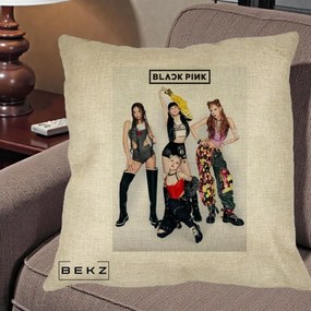 Perna Personalizata K-pop BLACKPINK Fotografie Grup Tinute Edgy, 40x40 cm, Crem, Husa Detasabila, Perna Inclusa, BEKZ®