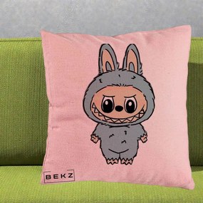 Perna Personalizata Labubu Albastru-Gri Solo, 40x40 cm, Roz, Husa Detasabila, Perna Inclusa, BEKZ®