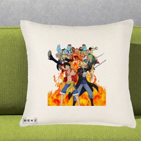 Perna Personalizata One Piece Echipa Straw Hat in Flacari, 40x40 cm, Crem Reliefat, Husa Detasabila, Perna Inclusa, BEKZ®