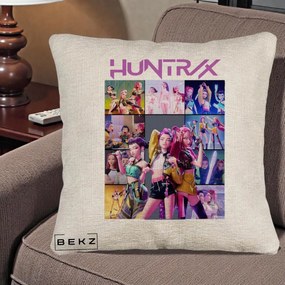 Perna Personalizata K-pop HUNTRX Colaj Animat Foto Grup, 40x40 cm, Bej Canapea, Husa Detasabila, Perna Inclusa, BEKZ®