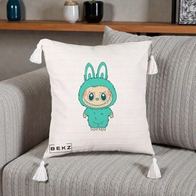 Perna Personalizata Labubu Turcoaz, 40x40 cm, Bej cu Franjuri, Husa Detasabila, Perna Inclusa, BEKZ®