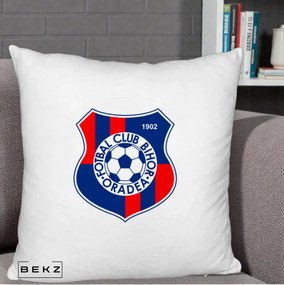 Perna Personalizata FC Bihor Oradea 1902 Fotbal, 40x40 cm, Alb Pufos, Husa Detasabila, Perna Inclusa, BEKZ®