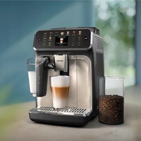 Mașină de cafea Philips EP5547/90 LatteGo, 1500 W, 15 bari, 1,8 l, 20 de băuturi, râșniță ceramică cu 12 trepte, ecran TFT, AquaClean, SilentBrew, AromaExtract, ExtraShot, Negru/Bej