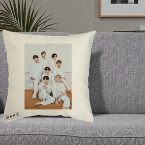 Perna Personalizata K-pop BTS Foto Grup All-White Elegant, 40x40 cm, Ecru, Husa Detasabila, Perna Inclusa, BEKZ®