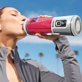 Blender portabil Ninja Blast BC151EUWH, 7.4W, 530 ml, Lama din otel cu 6 lame, Zdrobire gheata, Până la 10 cicluri, Fara BPA, USB-C, Alb