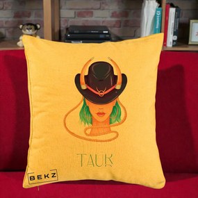 Perna Personalizata Zodie Taur, 40x40 cm, Galben, Husa Detasabila, Perna Inclusa, BEKZ®