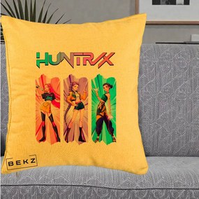 Perna Personalizata K-pop HUNTRX Trio cu Pisica in Benzi, 40x40 cm, Galben, Husa Detasabila, Perna Inclusa, BEKZ®