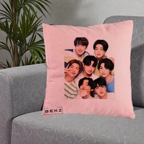 Perna Personalizata K-pop BTS Bangtan Boys Portret Grup Fanart, 40x40 cm, Roz, Husa Detasabila, Perna Inclusa, BEKZ®