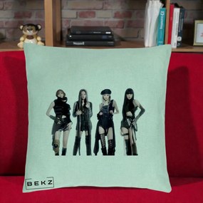 Perna Personalizata K-pop BLACKPINK Tinute Negre Elegante Grup, 40x40 cm, Verde Menta, Husa Detasabila, Perna Inclusa, BEKZ®