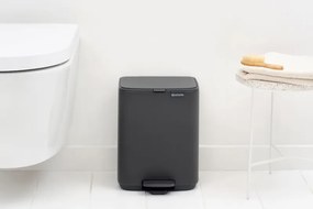 Cos de gunoi Brabantia Bo Pedal 1010132, 7 l, Inchidere lenta, Baza cauciucata, Finisaj mineral, Gri inchis