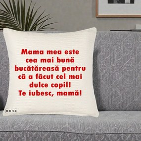 Cadou pentru Mama - Perna Personalizata Mama cea Mai Buna Bucatareasa, 40x40 cm, Crem Reliefat, Husa Detasabila, Perna Inclusa, BEKZ®