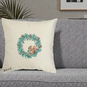 Perna Decorativa Coroana Turcoaz cu Veverita, 40x40 cm, Ecru, Husa Detasabila, Perna Inclusa, BEKZ®