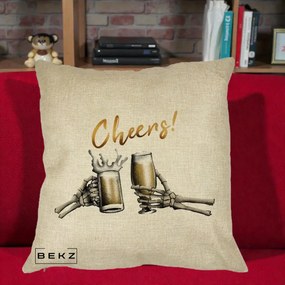 Perna Decorativa Halloween Cheers Schelete cu Bere, 40x40 cm, Crem, Husa Detasabila, Perna Inclusa, BEKZ®