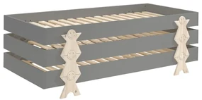 Această combinație MODULO constă din 3 paturi MODULO (90 x 200 cm) cu picioare în formă de zâmbet.