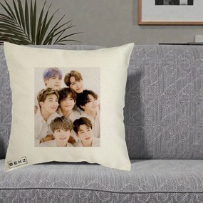 Perna Personalizata K-pop BTS Foto Grup Fete Albe, 40x40 cm, Ecru, Husa Detasabila, Perna Inclusa, BEKZ®