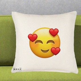 Perna Decorativa Emoji cu 3 Inimi, 40x40 cm, Crem Reliefat, Husa Detasabila, Perna Inclusa, BEKZ®
