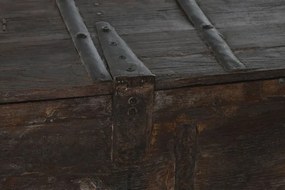 Cufăr vintage din lemn de tec, maro, cu plăci decorative din metal și două zăvoare, finisaj patinat, 98 x 137 x 44 cm, „Trunk”