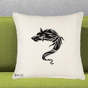 Perna Decorativa Lup Tribal Alb-Negru, 40x40 cm, Crem Reliefat, Husa Detasabila, Perna Inclusa, BEKZ®