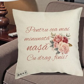 Cadou pentru Nasa - Perna Personalizata Pentru Cea mai Minunata Nasa Cu drag Finii, 40x40 cm, Ecru, Husa Detasabila, Perna Inclusa, BEKZ®