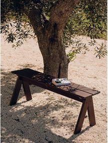 Bancă de grădină maro închis din lemn masiv Navo – noo.ma