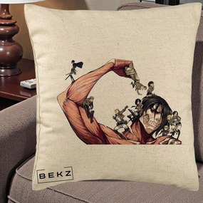Perna Personalizata Attack on Titan Eren Titan Grup, 40x40 cm, Bej, Husa Detasabila, Perna Inclusa, BEKZ®