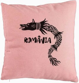 Perna Personalizata, Model Lup Dacic Romania, 40x40 cm, Roz, Husa Detasabila, Perna Inclusa, BEKZ®