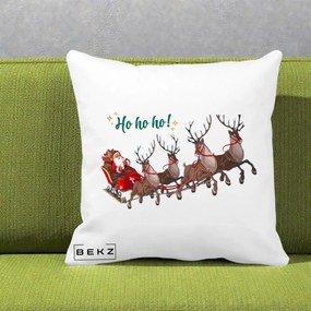 Perna Decorativa Ho Ho Ho Mos Craciun cu Sanie si Reni, 40x40 cm, Alba Mata, Husa Detasabila, Perna Inclusa, BEKZ®