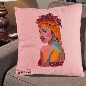 Perna Decorativa Portret Femeie Colorat Pop Art, 40x40 cm, Roz, Husa Detasabila, Perna Inclusa, BEKZ®