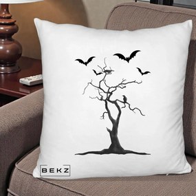Perna Decorativa Halloween Copac cu Lilieci Alb-Negru, 40x40 cm, Alb Pufos, Husa Detasabila, Perna Inclusa, BEKZ®