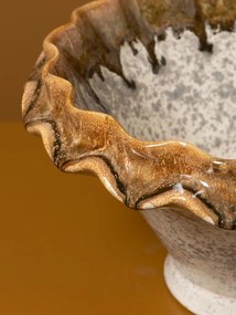 Bol pentru fructe din ceramică natur cu margini sculptate ondulat, maro, 18,5 × 33,5 cm, „Corola"