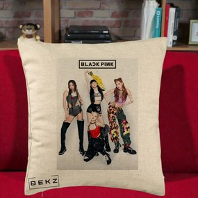 Perna Personalizata K-pop BLACKPINK Fotografie Grup Tinute Edgy, 40x40 cm, Bej, Husa Detasabila, Perna Inclusa, BEKZ®