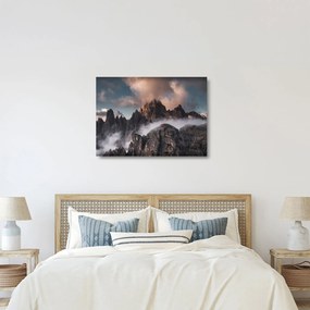 Tablou pe sticlă - Dolomiți Italieni ascunși în ceață (70x50 cm)