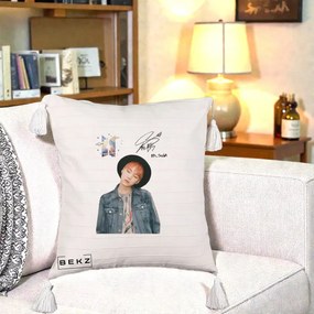 Perna Personalizata K-pop BTS Suga par Portocaliu Palarie Autograf, 40x40 cm, Bej cu Franjuri, Husa Detasabila, Perna Inclusa, BEKZ®