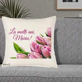 Cadou de Onomastica - Perna Personalizata La Multi Ani Maria Lalele, 40x40 cm, Crem Reliefat, Husa Detasabila, Perna Inclusa, BEKZ®