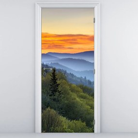 Fototapet pentru ușă - Zori de zi în munți (95x205cm)